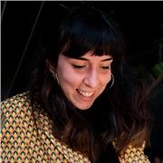 Laureata in grafica impartisce lezioni di Storia dell'arte per studenti del liceo e cuoriosi